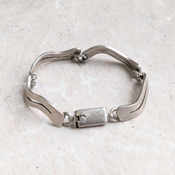 Vintage Sterling Silver Bracelet Wavy Taxco 7.25